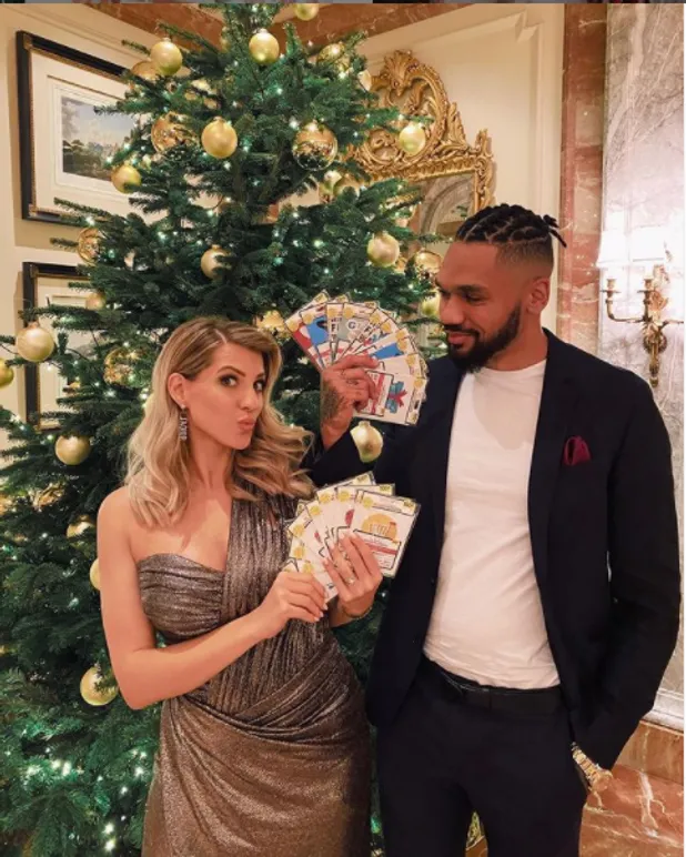 Sarah und Dominic Harrison an Weihnachten Sarah und Dominic Harrison an Weihnachten