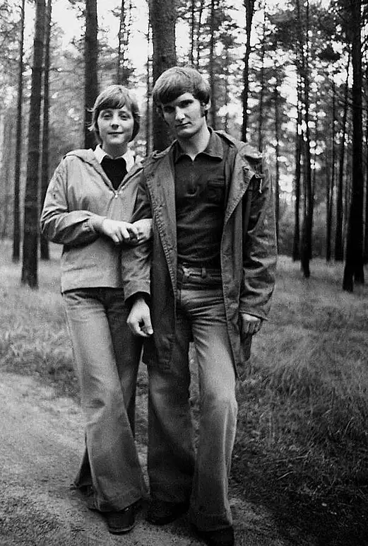 Ehemann Ulrich und Angela Merkel