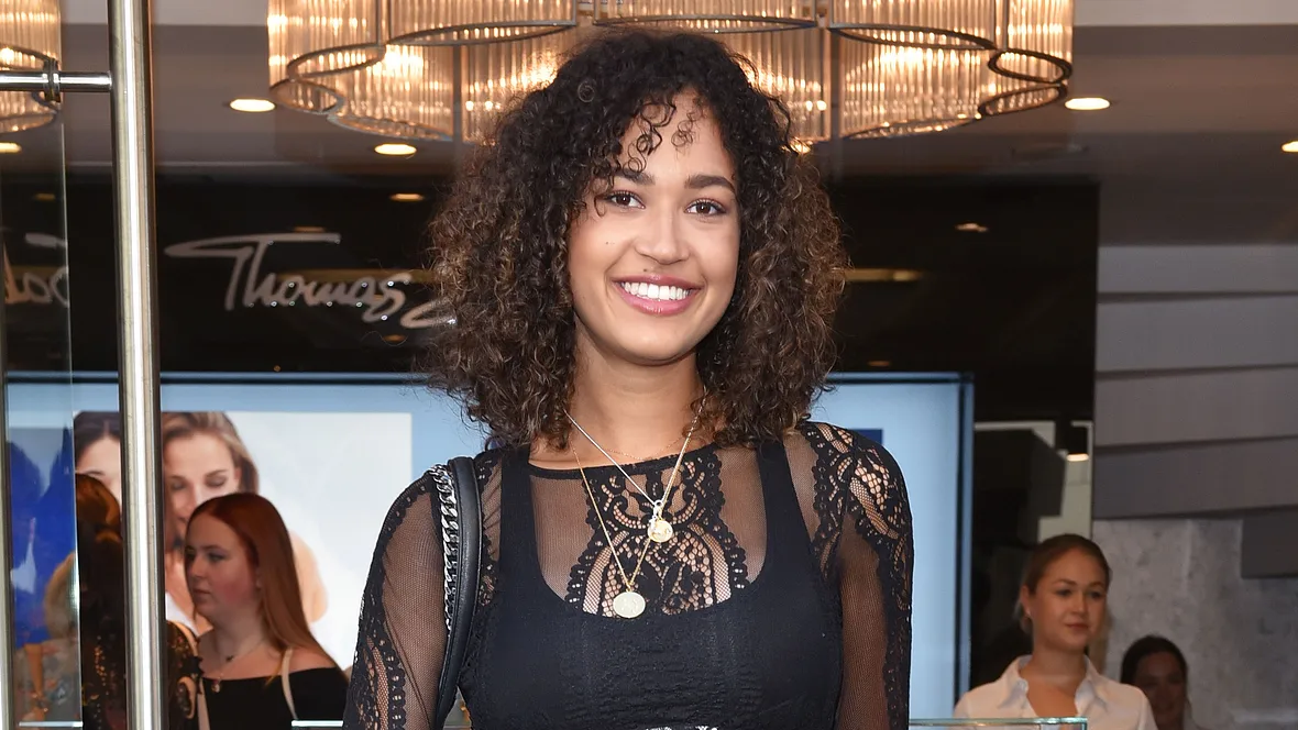 Lovelyn Enebechi - Staffel 8 GNTM-Gewinnerin Lovelyn Enebechi