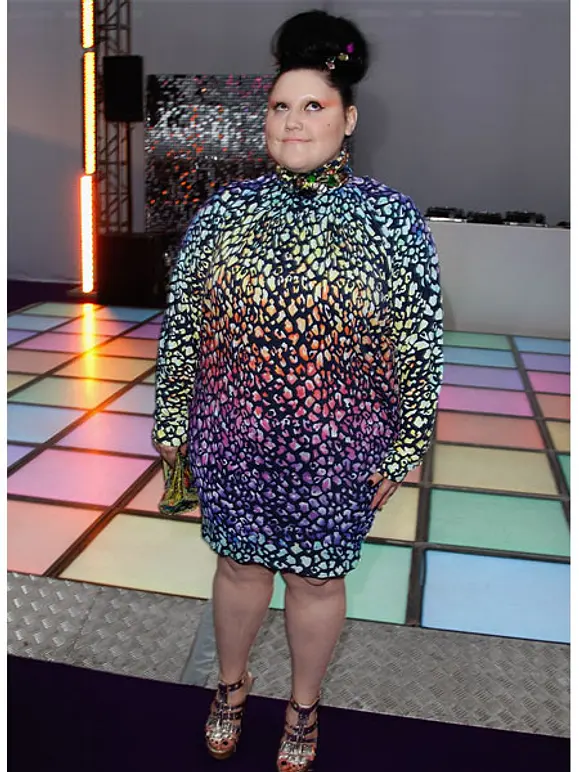 Die mutige Plus-Size-Queen: Beth Dittos ungewöhnlicher Look - Bild 15 Die mutige Plus-Size-Queen: Beth Dittos ungewöhnlicher Look - Bild 15