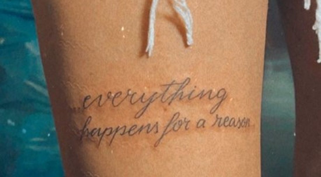 Yeliz Koc zeigt ihr Bein-Tattoo
