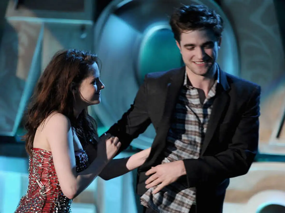 Robert Pattinson & Kristen Stewart: Ihre schönsten Momente - Bild 18 Robert Pattinson & Kristen Stewart: Ihre schönsten Momente - Bild 18