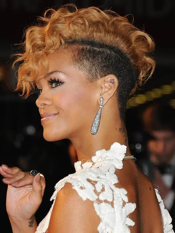 Rihanna: Das Frisuren-Chamäleon - Bild 16 Rihanna: Das Frisuren-Chamäleon - Bild 16