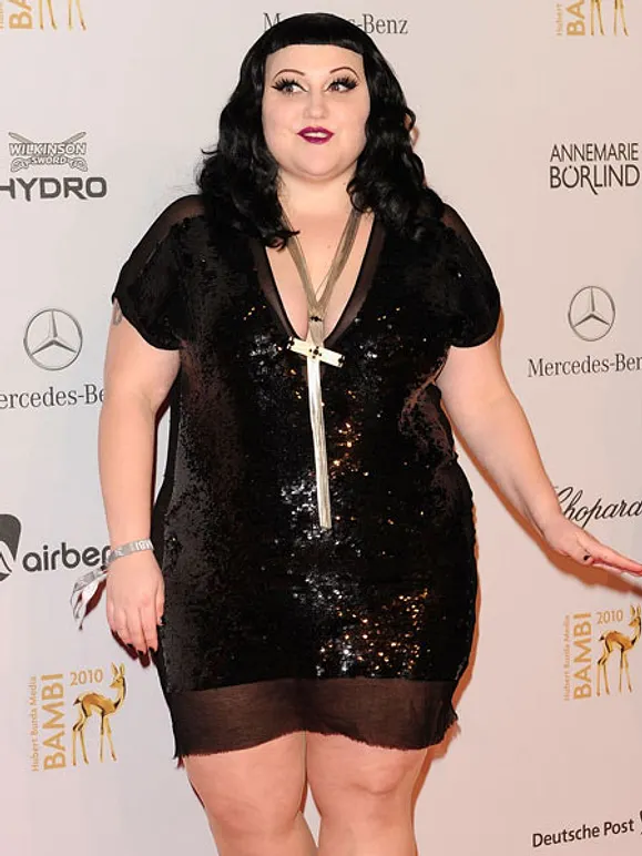 Die mutige Plus-Size-Queen: Beth Dittos ungewöhnlicher Look - Bild 3 Die mutige Plus-Size-Queen: Beth Dittos ungewöhnlicher Look - Bild 3
