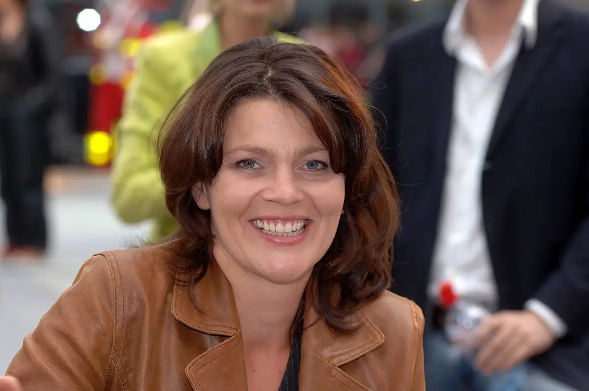 Senta Lemke alias Hanne Wolharn Senta Lemke alias Hanne Wolharn