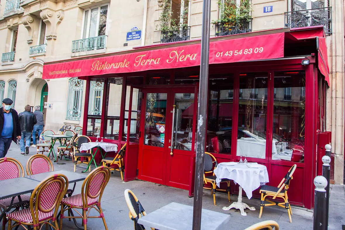 Restaurant "Les Deux Compères" oder "Terra Nera" Restaurant "Les Deux Compères" oder "Terra Nera"