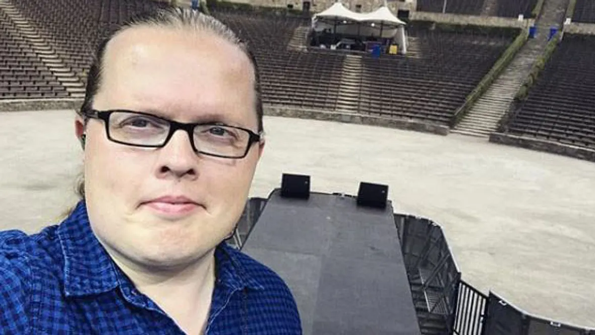 Angelo Kelly: Glattes Gesicht und lange Mähne