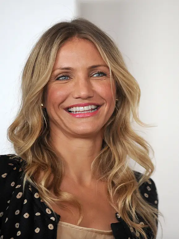 Hauptsache schön: Die verrückten Beauty-Tipps der Stars - Bild 9 Hauptsache schön: Die verrückten Beauty-Tipps der Stars - Bild 9
