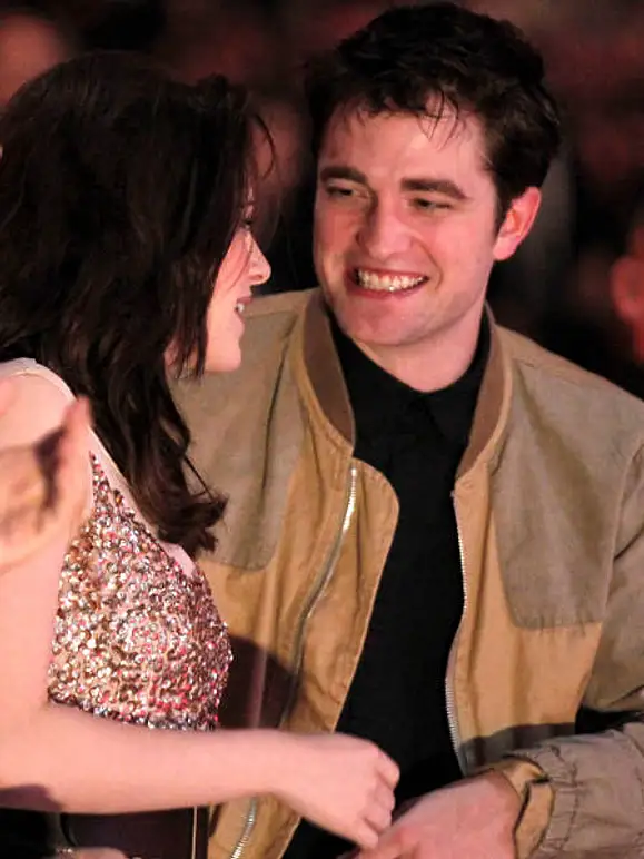 Robert Pattinson & Kristen Stewart: Ihre schönsten Momente - Bild 20 Robert Pattinson & Kristen Stewart: Ihre schönsten Momente - Bild 20