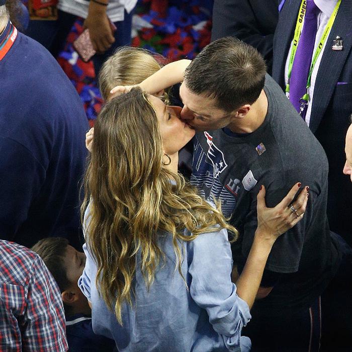 Gisele Bundchen Flippt Wegen Des Super Bowl Sieges Ihres Mannes Total Aus Intouch