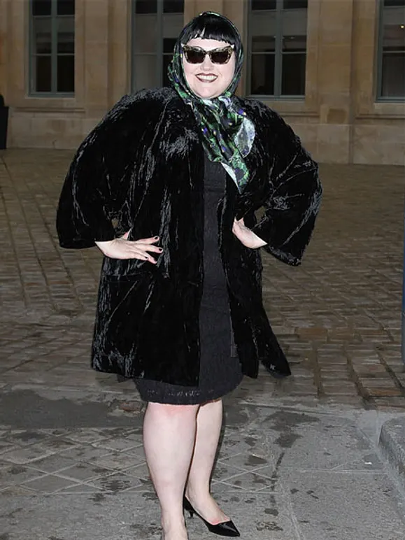Die mutige Plus-Size-Queen: Beth Dittos ungewöhnlicher Look - Bild 21 Die mutige Plus-Size-Queen: Beth Dittos ungewöhnlicher Look - Bild 21
