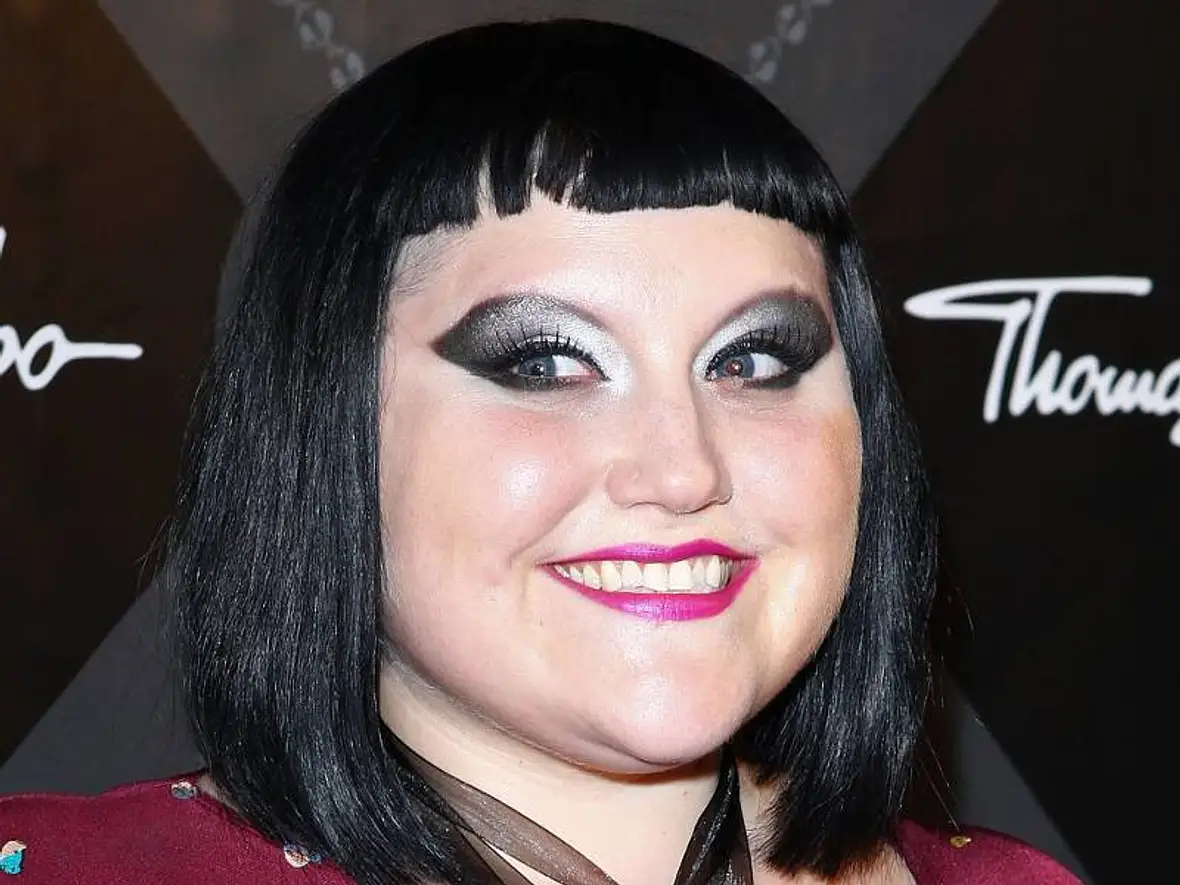 Vorher-Nachher-Stars: Von ungeschminkt auf Glamour-Look - Bild 26