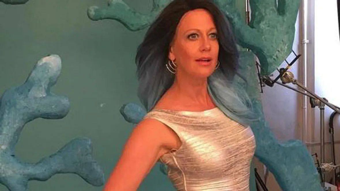 Barbara Schöneberger zeigt sich mit dunklen Haaren