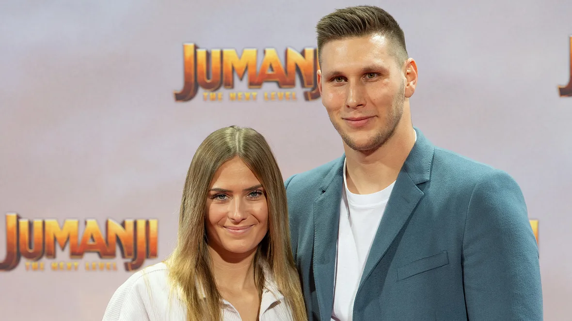 Niklas Süle und Freundin Franziska Halter Niklas Süle und Freundin Franziska Halter