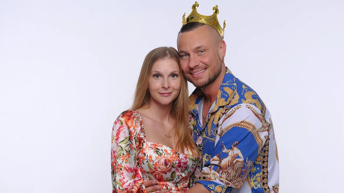 "Sommerhaus der Stars"-Teilnehmer Eric Sindermann & Katharina Hambuechen "Sommerhaus der Stars"-Teilnehmer Eric Sindermann & Katharina Hambuechen