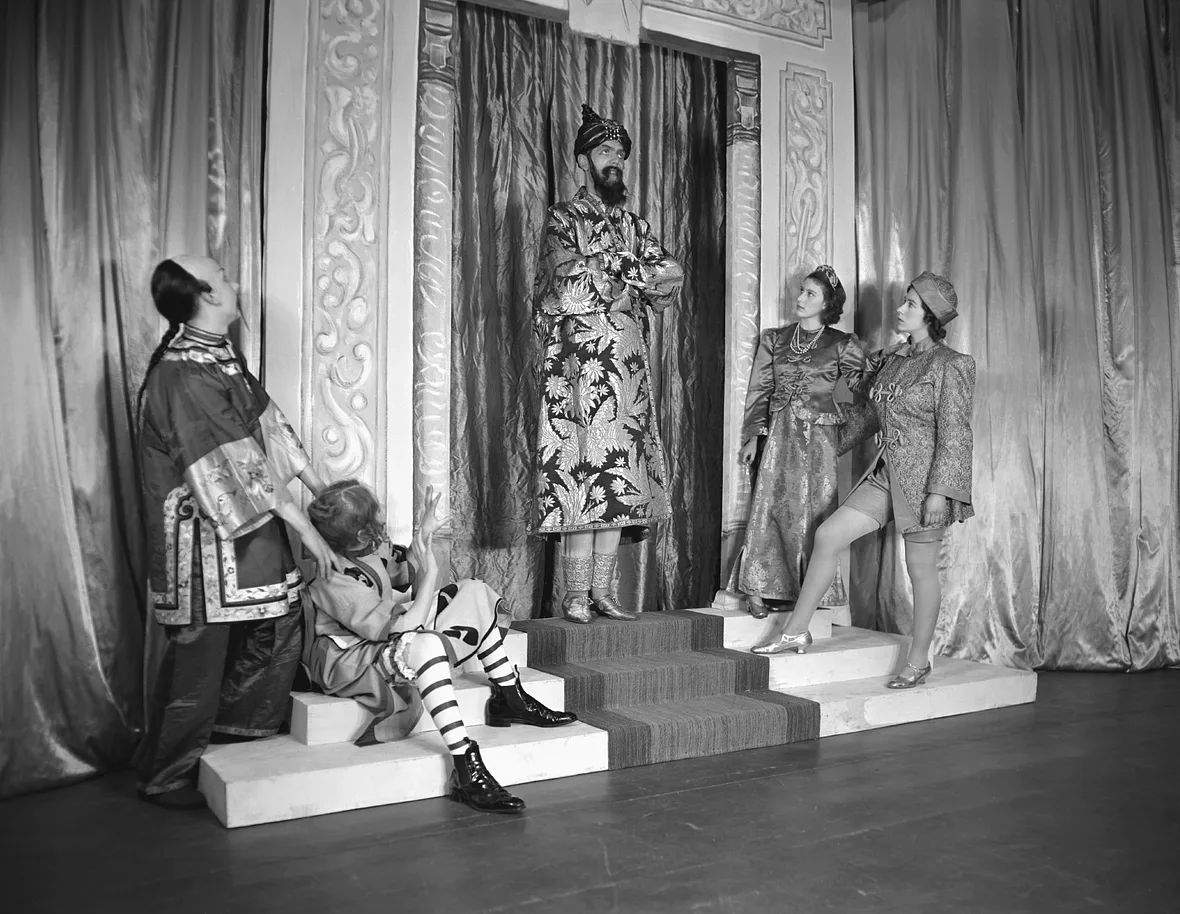 Queen Elizabeth II. Queen Elizabeth II.