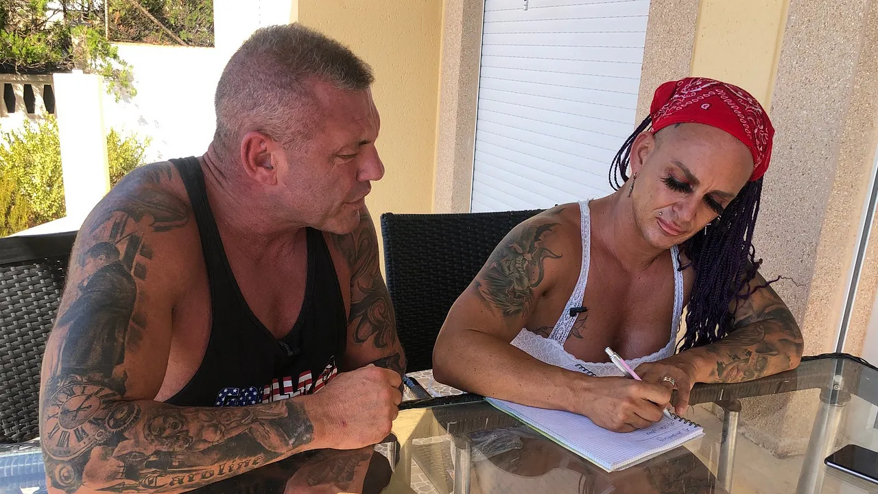 Caro und Andreas Robens - Foto: TVNOW/ 99pro media Caro und Andreas Robens - Foto: TVNOW/ 99pro media