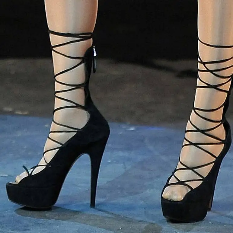 Hoch hinaus: Stars und ihre High Heels Hoch hinaus: Stars und ihre High Heels