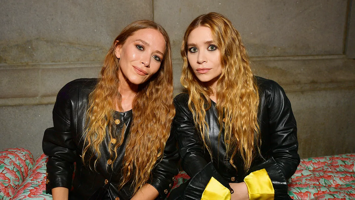 Mary-Kate Olsen Ashley Olsen Mary-Kate Olsen Ashley Olsen