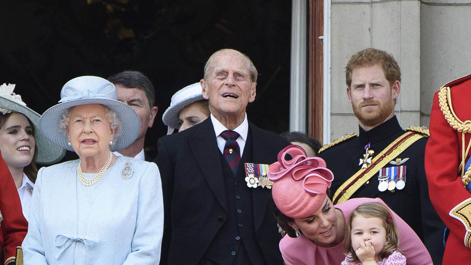 Prinz Harry Bitterer Streit Mit Queen Elizabeth Und Prinz Philip Intouch