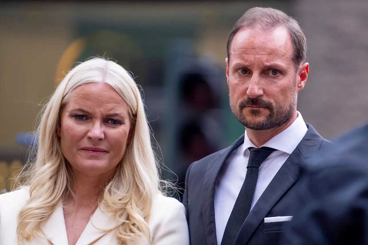 Kronprinzessin Mette-Marit und Prinz Haakon im Jahr 2022 in Oslo. - Foto: IMAGO / NTB