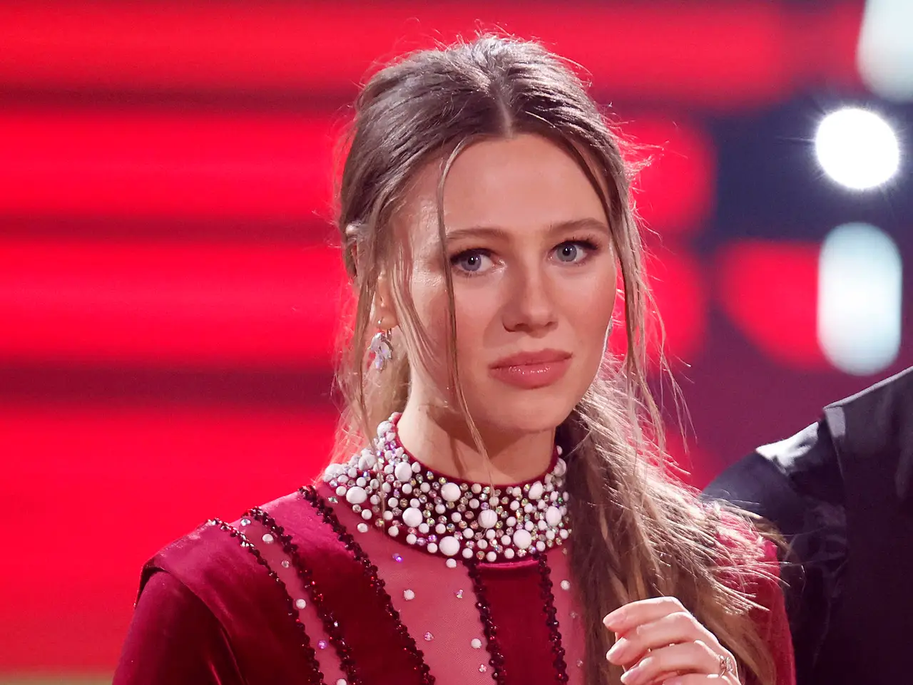 Furchtbar: Was ist der „Let's Dance"-Teilnehmerin zugestoßen Man sieht Ann-Kathrin Bendixen und Tänzer Mikael Tatarkin in der vierten Live-Show bei der 17. Staffel der RTL-Tanzshow Let s Dance. - Foto: IMAGO / Panama Pictures