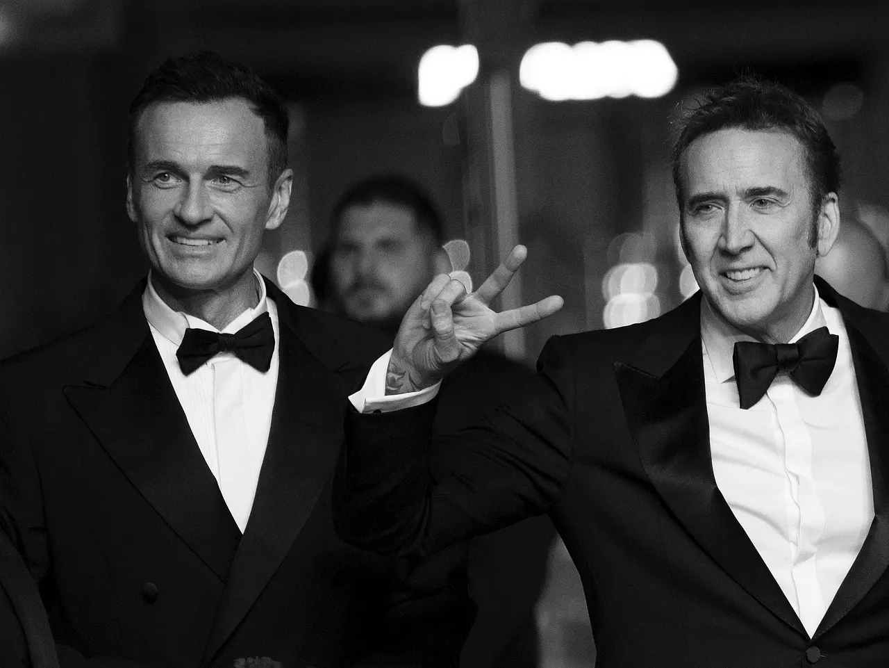Julian McMahon, am 17.5.2024 gemeinsam mit Nicolas Cage bei der Premiere von The Surfer in Cannes. - Foto:  IMAGO / imagebroker