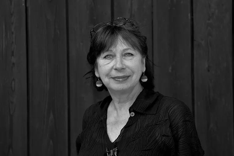 Monika Hansen ist tot - schwarz-weiß Bild