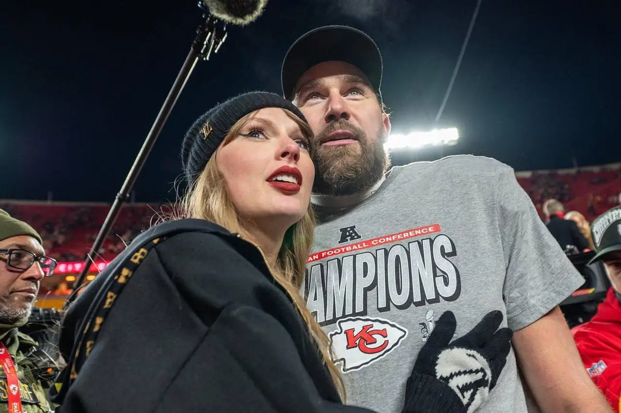 imago822975049 Taylor Swift und ihr Verlobter Travis Kelce - Foto: IMAGO / ZUMA Press Wire