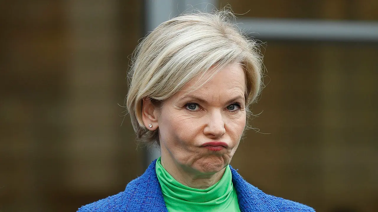 Andrea Kathrin Loewig ist enttäuscht von "in aller Freundschaft"-Ausfall Andrea Kathrin Loewig ist enttäuscht von in aller Freundschaft-Ausfall - Foto: IMAGO / Future Image