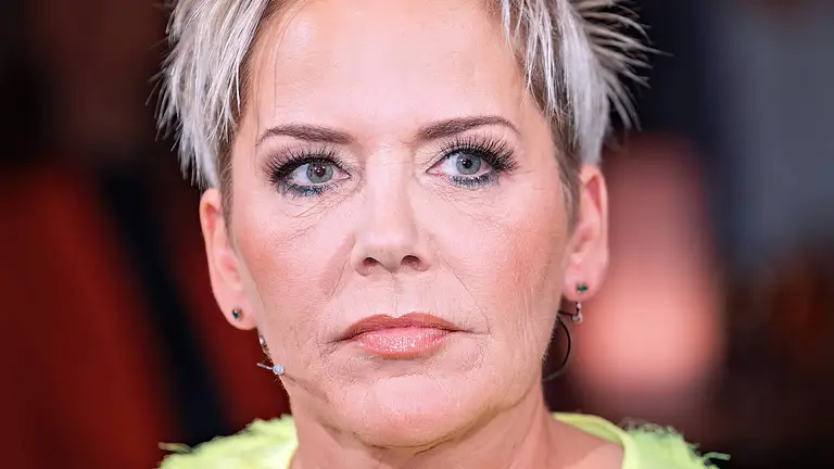 Inka Bause zu Gast in einer Talkshow