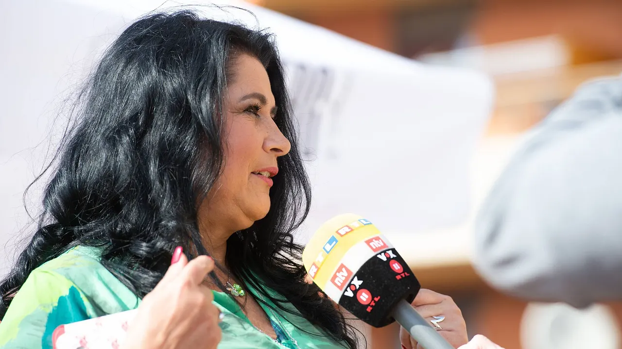 Iris Klein enttäuscht nach doppel-exit Iris Klein enttäuscht nach doppel-exit - Foto: IMAGO / nicepix.world