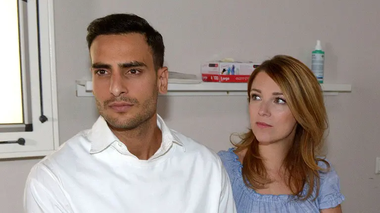 Nihat (Timur Ülker) und Lilly (Iris Mareike Steen)