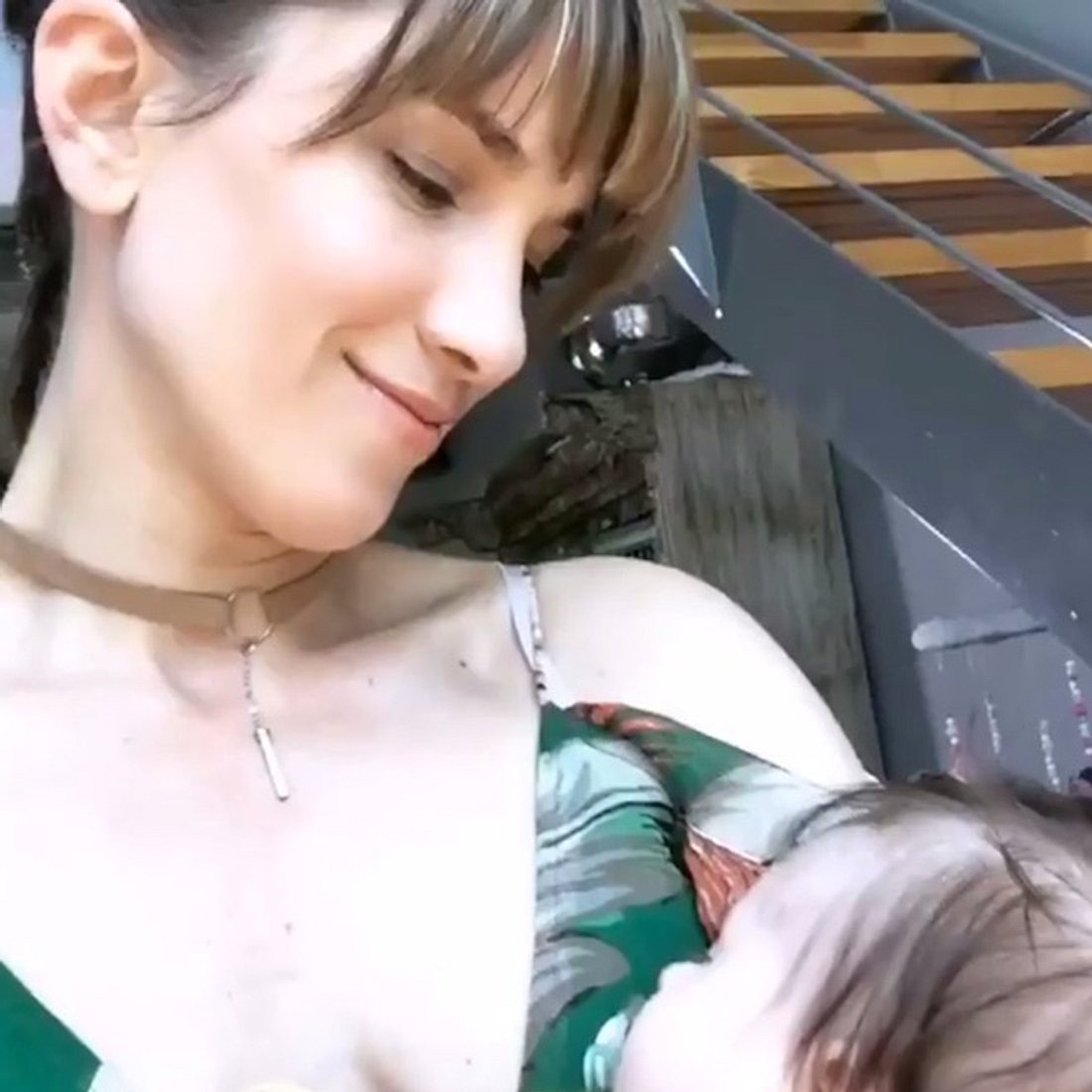 Isabell Horn: So viele Haare hat Baby Ella schon!