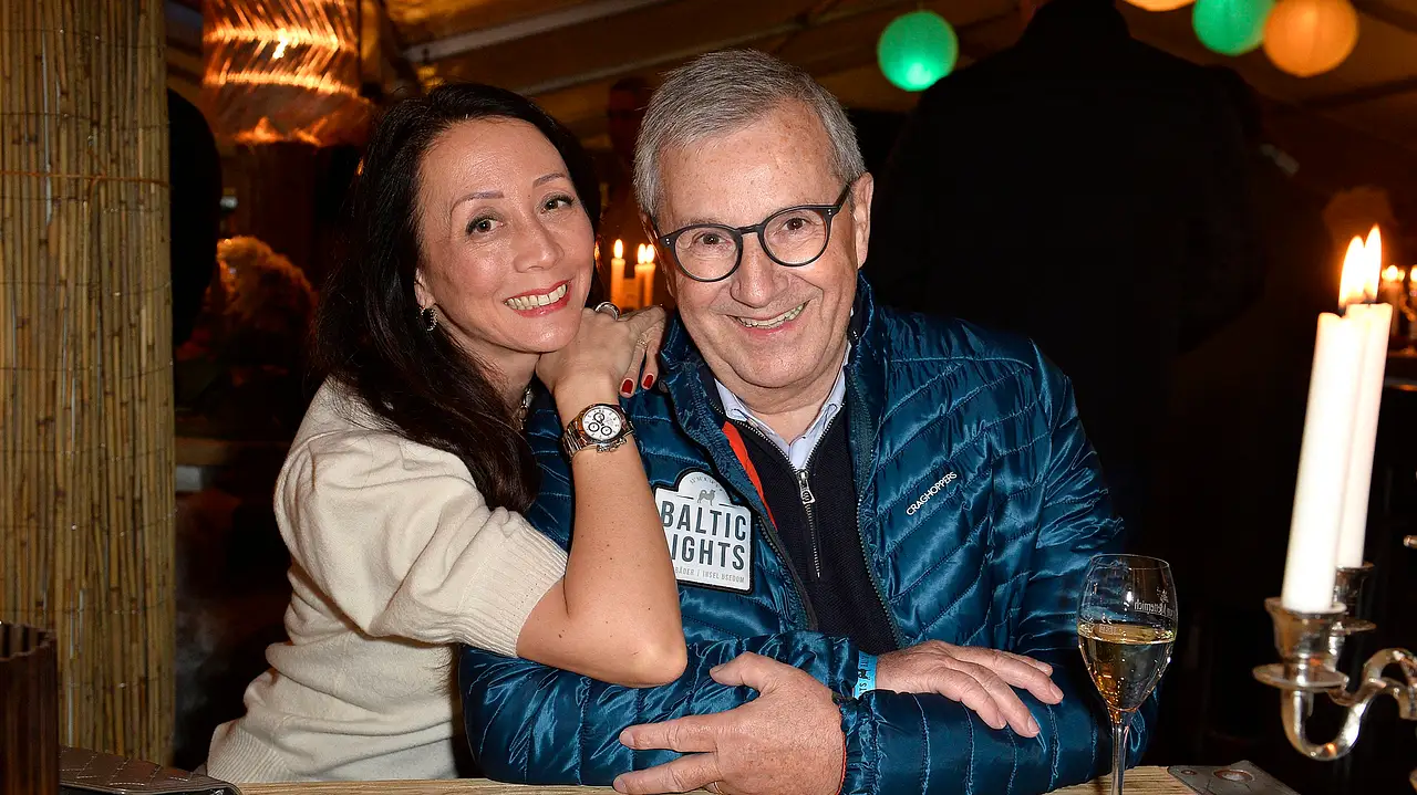 Jan Hofer & seine Frau Phong Lan Jan Hofer & seine Frau Phong Lan - Foto: IMAGO / APress