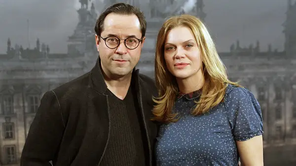 Jan Josef Liefers und Anna Loos