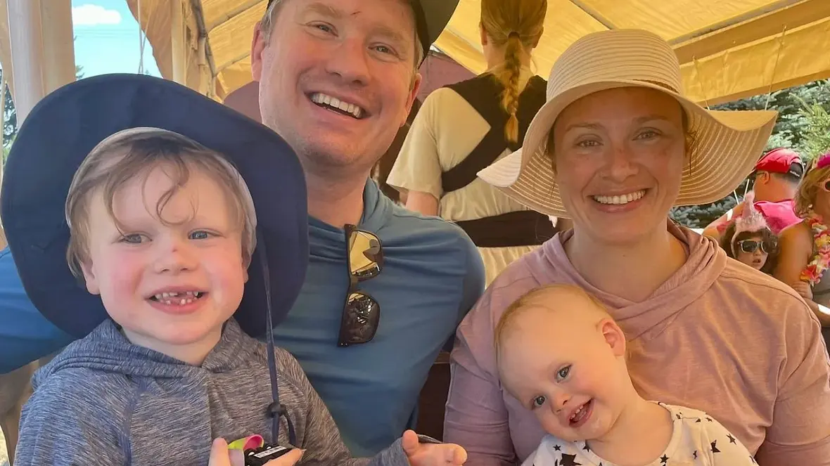 Janina Reimann & Mann Coleman mit ihren Kindern