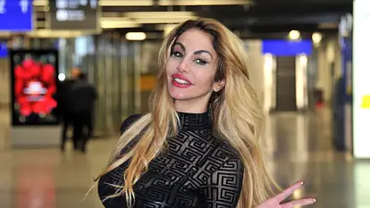 Janina Youssefian 