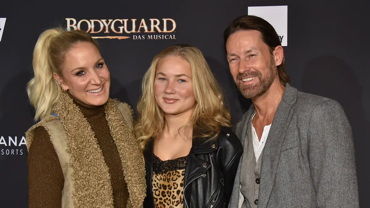 Janine Kunze mit Tochter Lili und Mann Dirk Budach Janine Kunze mit Tochter Lili und Mann Dirk Budach