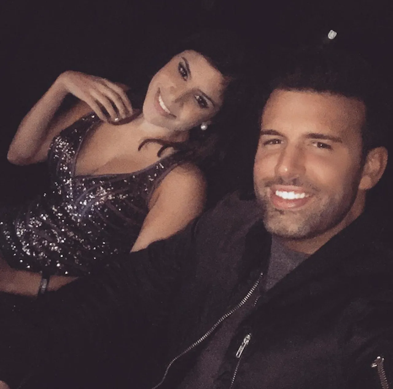 Tnja Tischewitsch und Jay Khan bei ihrem Movie-Date Tanja Tischewitsch & Jay Khan: Gemeinsamer Kino-Abend - Foto: Instagram / shadesofjay