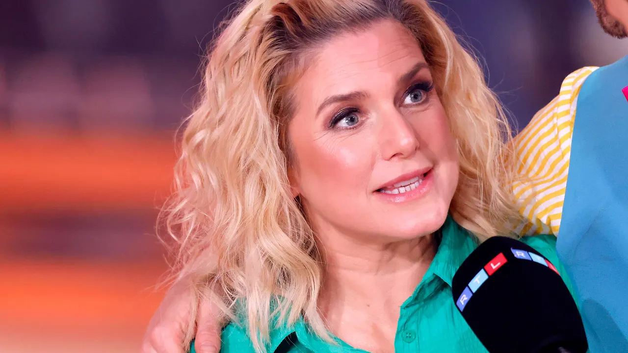 Jeanette Biedermann hat sich bei ihren Fans gemeldet. Jeanette Biedermann hat sich bei ihren Fans gemeldet. - Foto: IMAGO / Panama Pictures