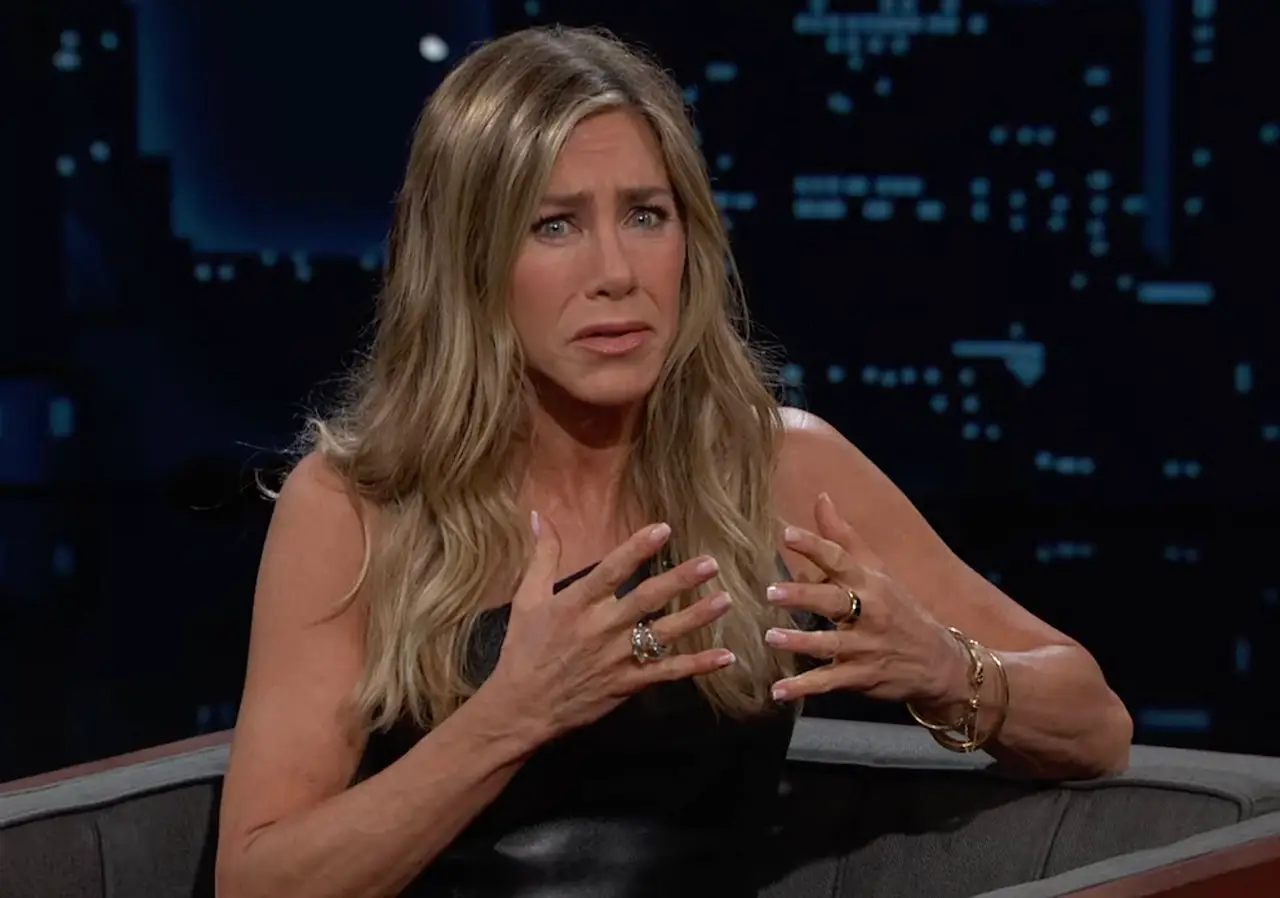 Jennifer Aniston leidet unter Stalking-Angriffen Jennifer Aniston wurde schon wieder (!) von einem Stalker belästigt. Die Friends-Schauspielerin lebt erneut in großer Angst. - Foto: IMAGO / Bestimage / JLPPA
