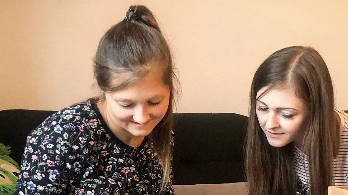 Jenny und Jessica Büchner Jenny und Jessica Büchner