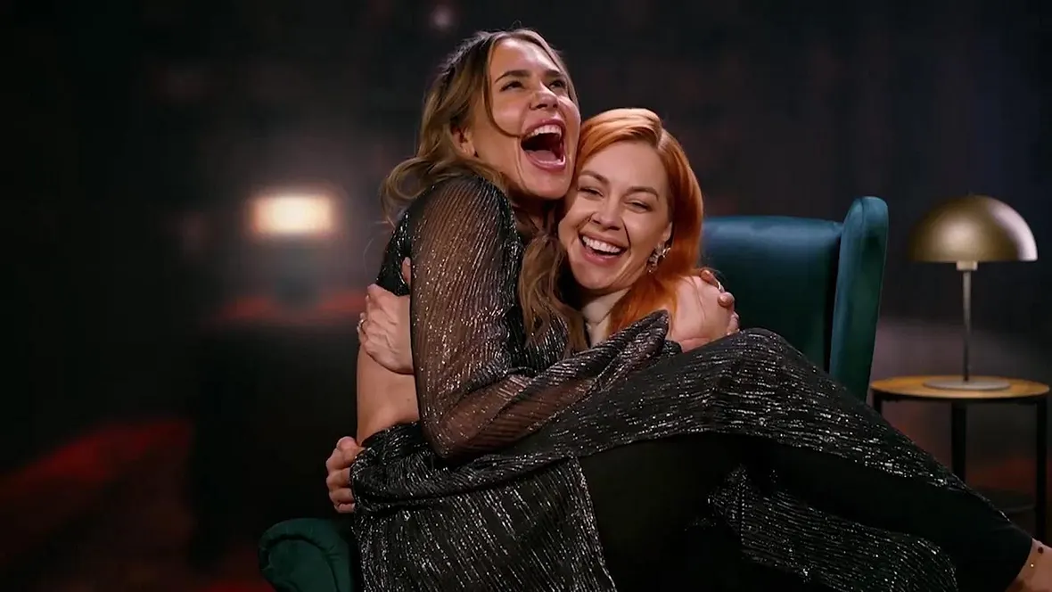 Jessica Haller und Oana Nechiti gewinnen "Die Verräter" Jessica Haller und Oana Nechiti gewinnen "Die Verräter"