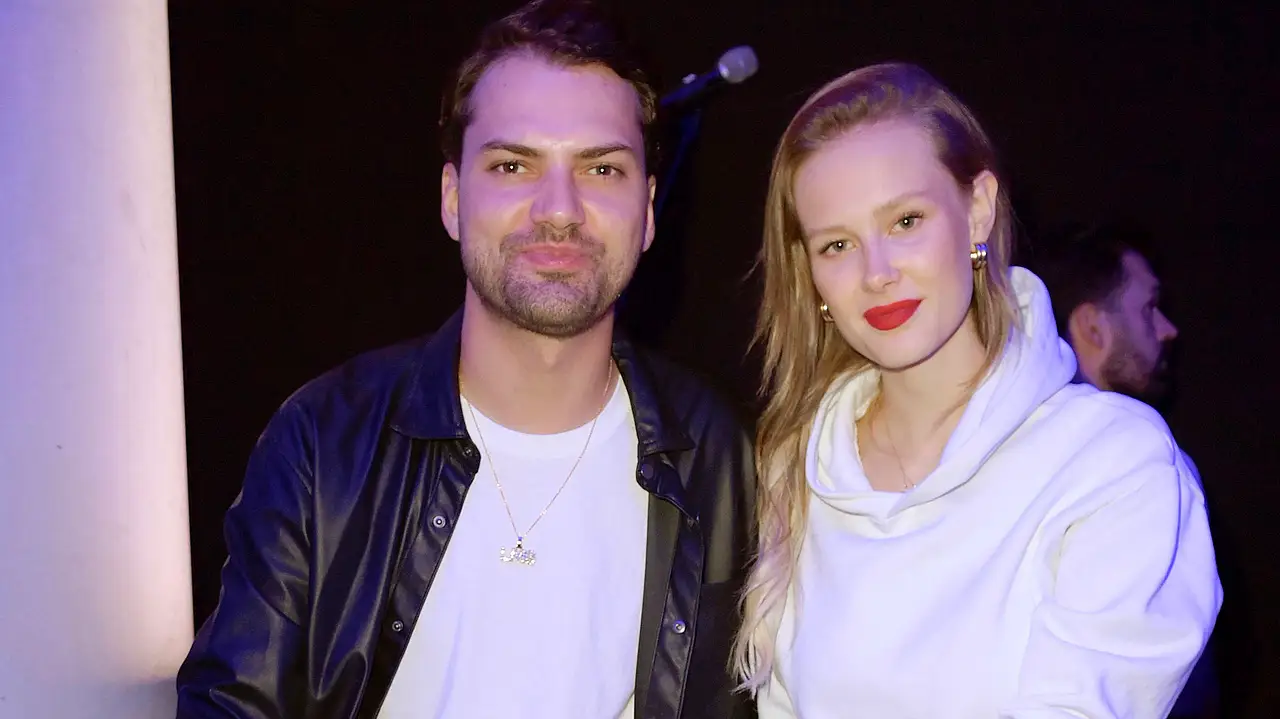 Jimi Blue Ochsenknecht und Laura Jimi Blue Ochsenknecht und Laura - Foto: IMAGO / Future Image / F. Kern