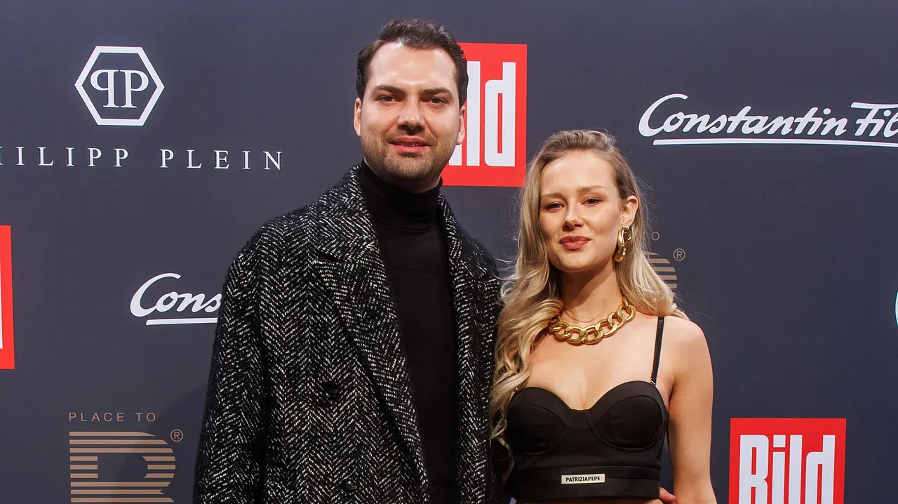 Jimi Blue Ochsenknecht und Laura-Marie Geissler Jimi Blue Ochsenknecht und Laura-Marie Geissler - Foto: IMAGO / Eventpress