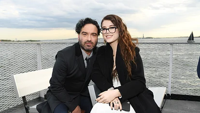 Johnny Galecki und Alaina Meye