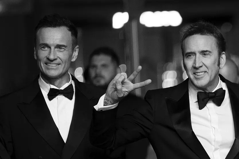 Julian McMahon am 17.5.2024 gemeinsam mit Nicolas Cage bei der Premiere von "The Surfer" in Cannes.