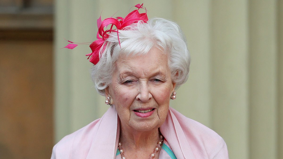 June Whitfield ist tot