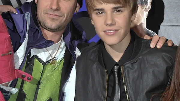 Justin Bieber: Peinliches Penis-Kompliment von Vater Jeremy auf Twitter